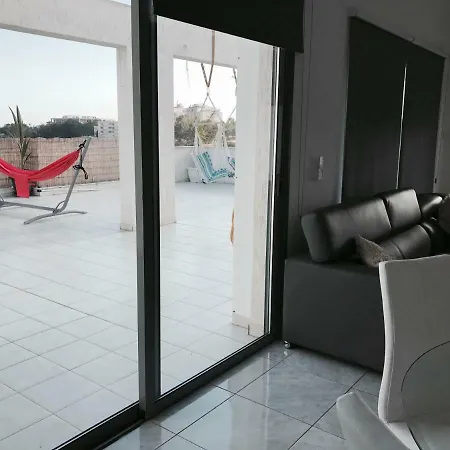 Appartamento Sunnypenthouse Larnaca